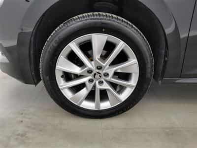 Skoda Kamiq 1.0 TSI 110cv DSG Ambition NAVI / FULL LED / CARPLAY (2024) - Foto 6