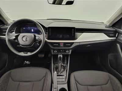 Skoda Kamiq 1.0 TSI 110cv DSG Ambition NAVI / FULL LED / CARPLAY (2024) - Foto 8