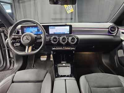 Mercedes CLA 200 AMG line (2025) - Photo 2