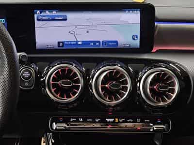 Mercedes CLA 200 AMG line (2025) - Photo 11