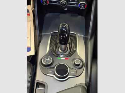 Alfa-Romeo Giulia Giulia Veloce 280 CV CUIR (2019) - Foto 14