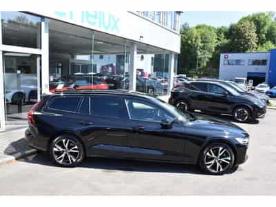 Volvo V60 2.0 B4 Plus Dark Geartronic PANO CUIR MEMO CAM360 HARMAN 1°M (2025) - Photo 3