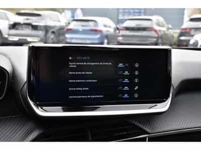 Peugeot 2008 1.2 Hybrid 145 e-DCS6 Style REGUL LANE PDC 1° MAIN (2025) - Photo 13