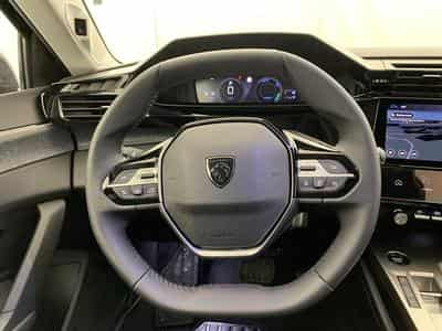 Peugeot 308 Hybrid 145 e-DCS6 Allure (2025) - Photo 14