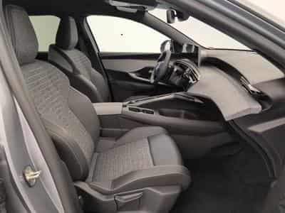 Peugeot 5008 HYBRID 145 CH E-DCS6 ALLURE (2025) - Photo 9