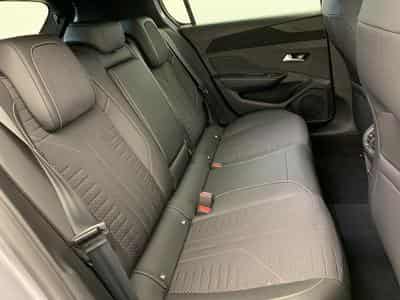 Peugeot 308 NOUVELLE Hybrid 145 e-DCS6 GT (2026) - Photo 10