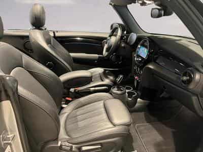 MINI Cooper Mini Cooper Cabrio (2023) - Photo 12