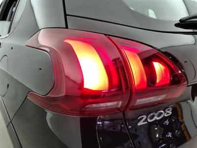 Peugeot 2008 1.2 PureTech Allure S-CUIR / NAVI / CARPLAY (2018) - Photo 15