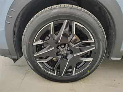 Peugeot 5008 1.2 HYBRID 136cv e-DSC6 GT Pack 7pl. NAVI / CAMERA 360° (2025) - Photo 6