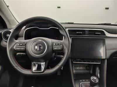 MG ZS 1.5 VTi 105cv Luxury NAVI / FULL LED / CUIR / CAMERA / JA 17 (2024) - Foto 9