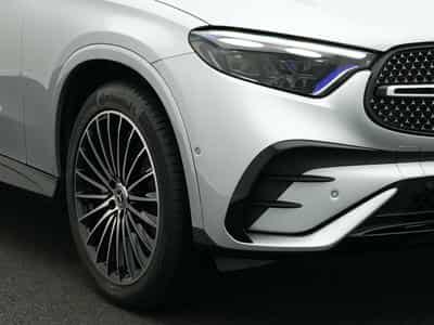Mercedes GLC 220 d 4MATIC AMG-Line (2025) - Foto 9