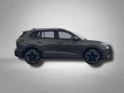 VW Tiguan R-Line 1.5 eTSI 7-Gang-DSG (2025) - Photo 6