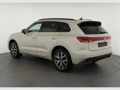 VW Touareg 3.0 TDI 210 kW 4Motion R-Line (2024) - Foto 3