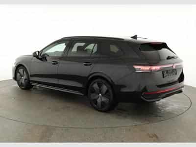VW Passat Variant 2.0 TDI 142 kW 4Motion R-Line (2026) - Photo 3
