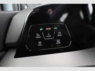 VW Golf Variant 2.0 TSI 150 kW 4Motion R-Line (2026) - Photo 8