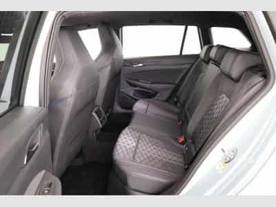 VW Golf Variant 2.0 TSI 150 kW 4Motion R-Line (2026) - Photo 10