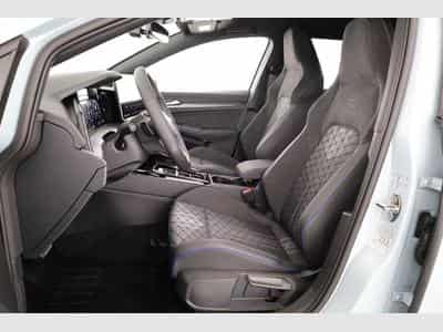 VW Golf Variant 2.0 TSI 150 kW 4Motion R-Line (2026) - Photo 9