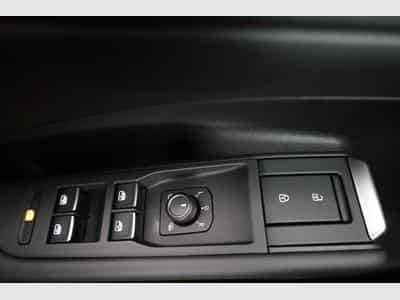 VW T-Roc 1.5 eTSI 110 kW R-Line (2026) - Foto 7