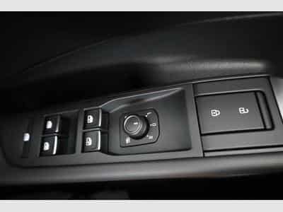VW T-Roc 1.5 eTSI 110 kW R-Line (2026) - Foto 7