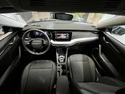 Skoda Octavia (2025) - Foto 8