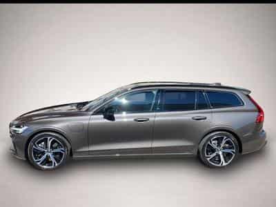Volvo V60 (2024) - Photo 2