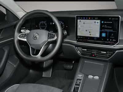 VW Passat (2025) - Photo 3