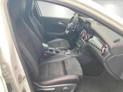 Mercedes GLA 45 AMG 4Matic Night Paket Pano (2018) - Photo 15