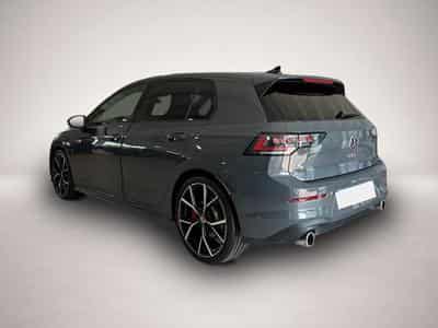 VW Golf (2025) - Photo 5