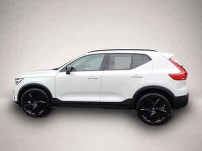 Volvo XC40 (2025) - Photo 4