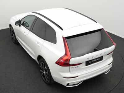 Volvo XC60 B4 AWD Plus Dark (2023) - Photo 13