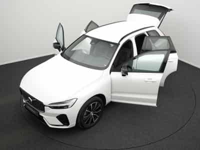 Volvo XC60 B4 AWD Plus Dark (2023) - Photo 14