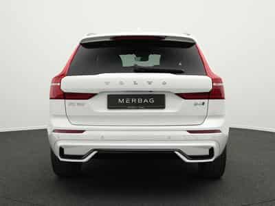 Volvo XC60 B4 AWD Plus Dark (2023) - Photo 4