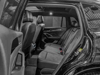 VW Tiguan Tiguan 2.0 TDI/DSG/4Motion R-Line/ AHK/Pano/360°/Leder/VOLL (2026) - Foto 5