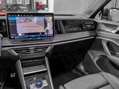 VW Tiguan Tiguan 2.0 TDI/DSG/4Motion R-Line/ AHK/Pano/360°/Leder/VOLL (2026) - Foto 8