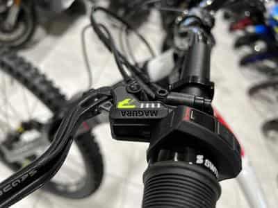 Fantic XXF 2.0 720Wh, 29''-27,5'', freins 4 pistons, 90 Nm (2026) - Foto 8