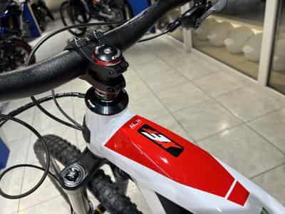 Fantic XEF 1.8 SPORT 720Wh, 29''-27,5'', freins 4 pistons, 90 Nm (2026) - Foto 7