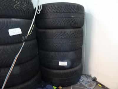 Jantes alu + Pneus h 19" 265/40 R19 98V (2026) - Photo 2