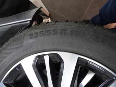 Jantes alu + Pneus h 19" 235/55 R19 105V (2026) - Photo 5