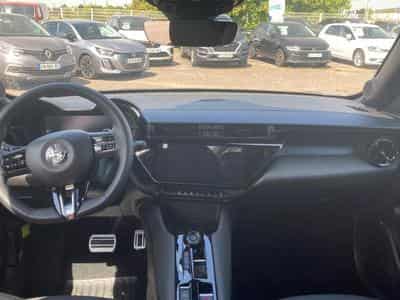 Alfa-Romeo JUNIOR 1.2 IBRIDA 145 SPECIALE E-DCT6 (2026) - Foto 10