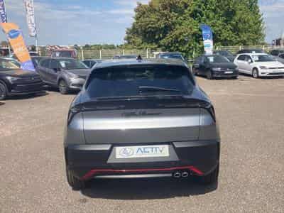 Alfa-Romeo JUNIOR 1.2 IBRIDA 145 SPECIALE E-DCT6 (2026) - Foto 6