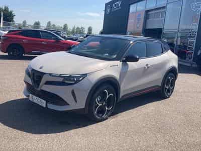 Alfa-Romeo JUNIOR 1.2 IBRIDA 145 SPECIALE E-DCT6 (2026) - Foto 1