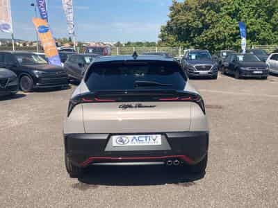 Alfa-Romeo JUNIOR 1.2 IBRIDA 145 SPECIALE E-DCT6 (2026) - Foto 6