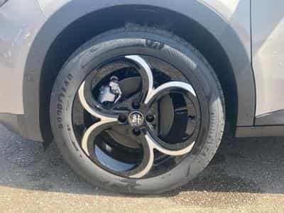 Alfa-Romeo JUNIOR 1.2 IBRIDA 145 SPECIALE E-DCT6 (2026) - Foto 9