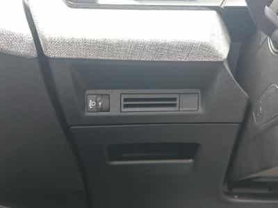 Peugeot 3008 1.2 HYBRID 145 ALLURE E-DCS6 (2025) - Foto 12