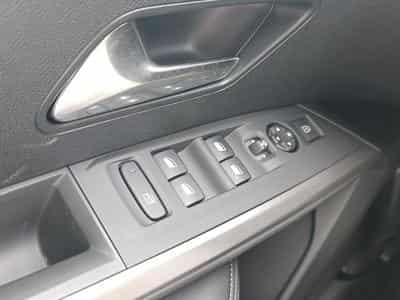 Peugeot 3008 1.2 HYBRID 145 ALLURE E-DCS6 (2025) - Foto 11