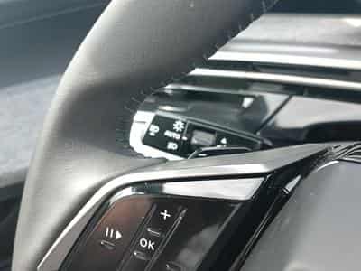 Peugeot 3008 1.2 HYBRID 145 ALLURE E-DCS6 (2025) - Foto 14