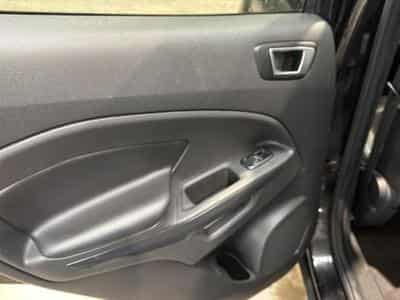Ford ECOSPORT 1.0 ECOBOOST 140 ST-LINE (2017) - Photo 9