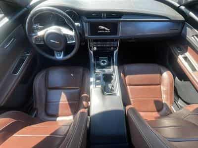 Jaguar XF 2.0D 180 BUSINESS R-SPORT BVA (2020) - Foto 10