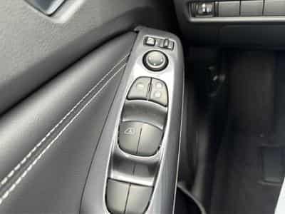 Nissan JUKE 1.6 HYBRID 143 N-CONNECTA (2023) - Foto 11