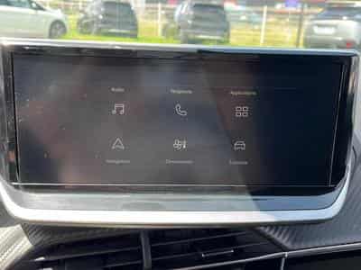 Peugeot 2008 1.2 HYBRID 145 STYLE E-DCS6 (2025) - Photo 12